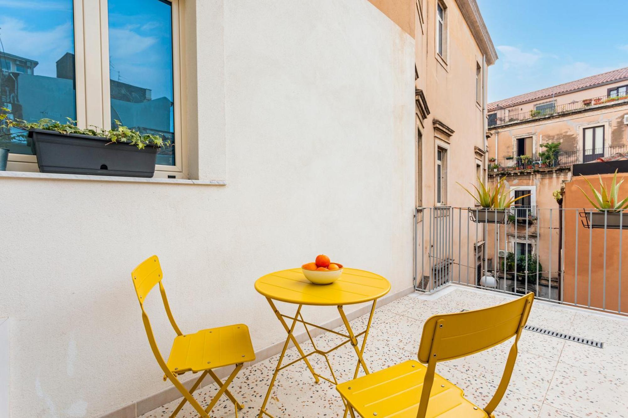 Orlando E Angelica By Tabula House Catania